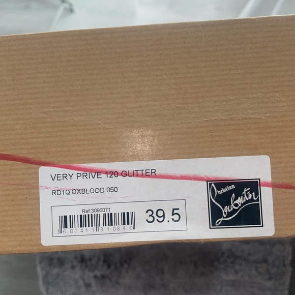 Christian Louboutin Rare, Very Prive 120mm Chrystal peeptoe.Holiday party ready! - Picture 5 of 7